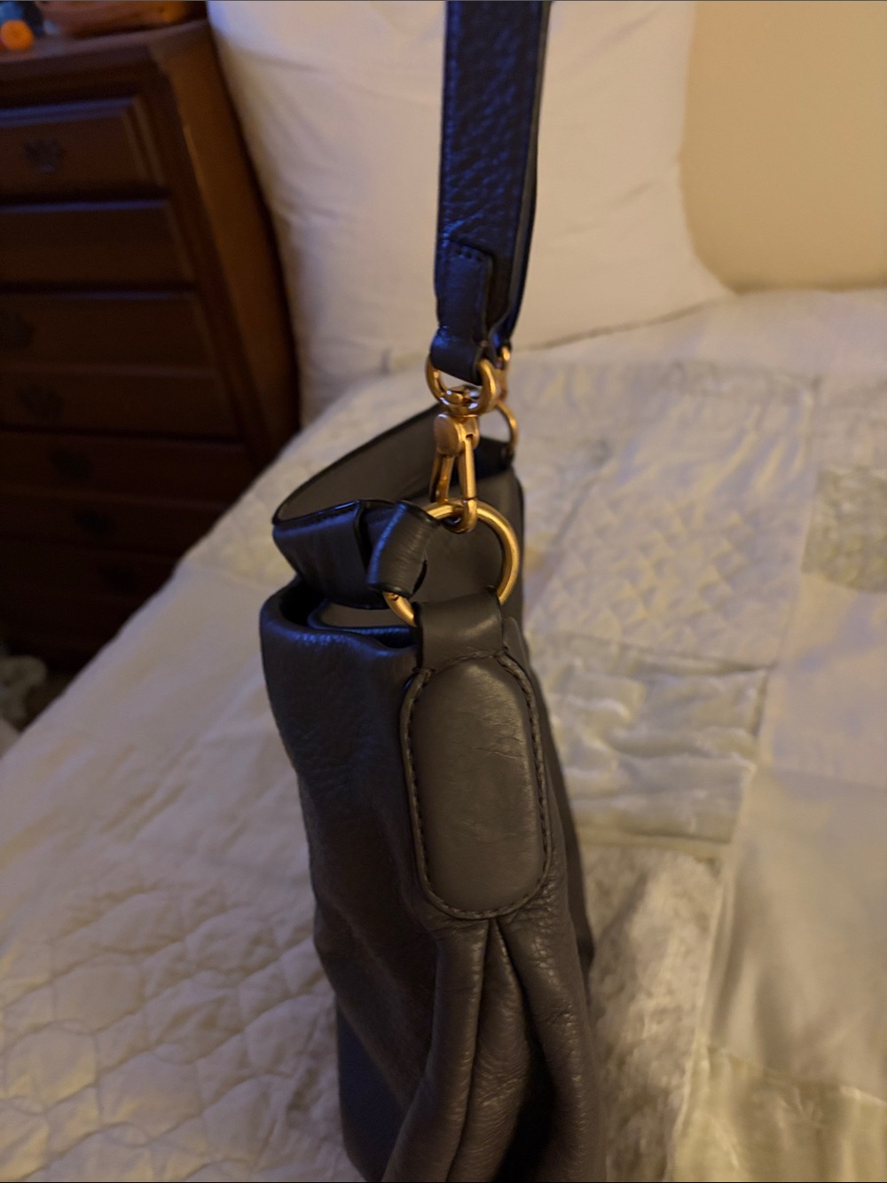 Marc by Marc Jacobs New Q Hillier gray hobo Bag with Gold Hardware - Picture 3 of 10